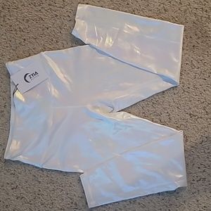 Zyia white unicorn luxe 7/8 leggings